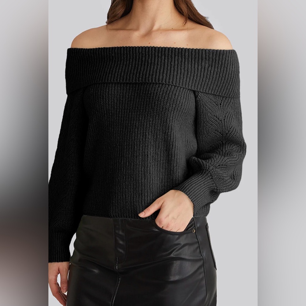 MARISA relaxed off shoulder pullover NWT black